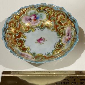 Ornately Designed Turn of the Century (1900’s) Japanese Porcelain Fingertip Bowl